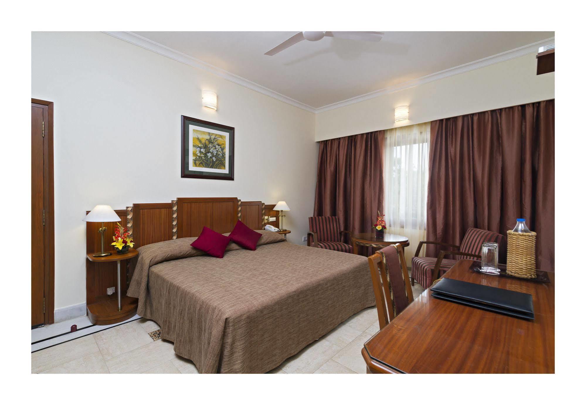 Jehan Numa Palace Hotel Bhopal Esterno foto