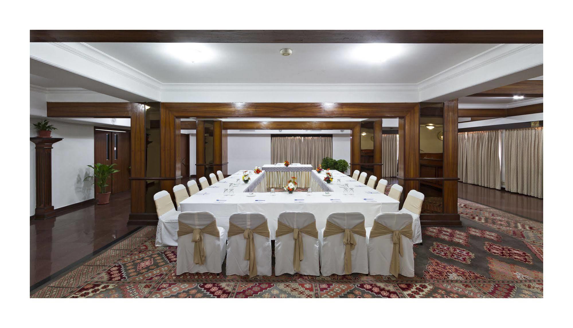 Jehan Numa Palace Hotel Bhopal Esterno foto