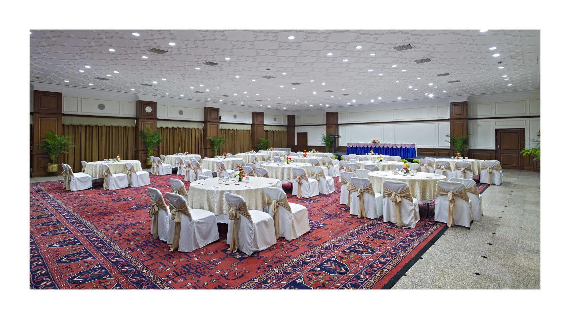 Jehan Numa Palace Hotel Bhopal Esterno foto