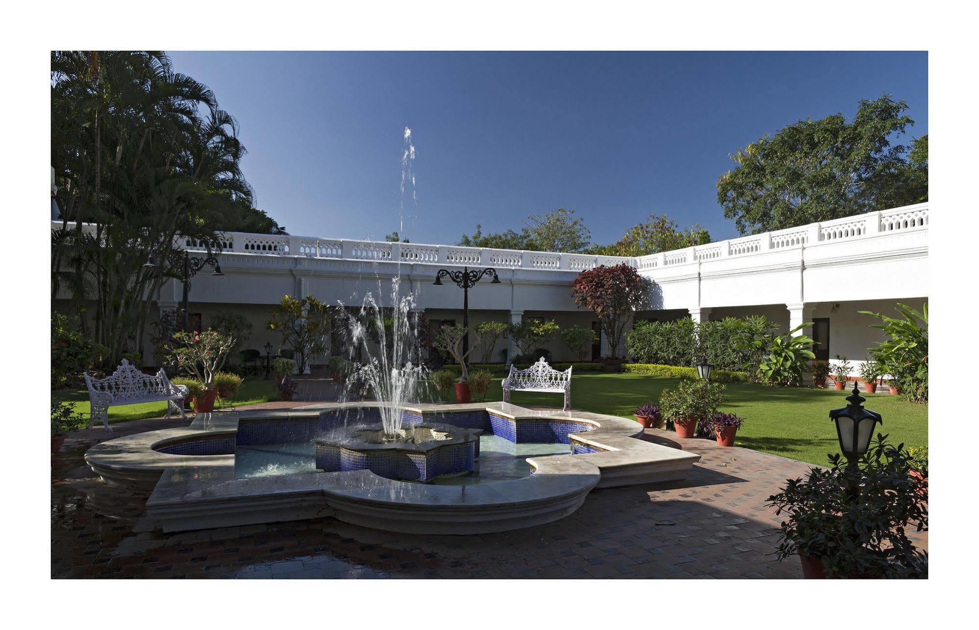 Jehan Numa Palace Hotel Bhopal Esterno foto